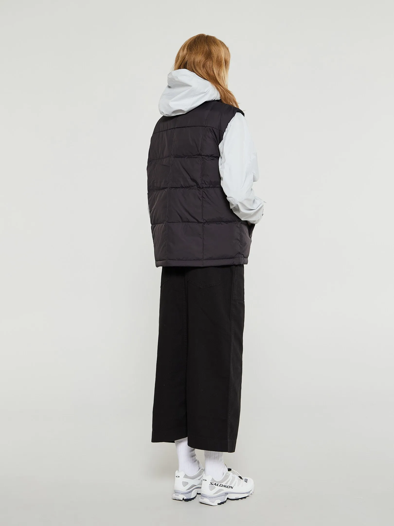 Dyngja Down Vest in Obsidian