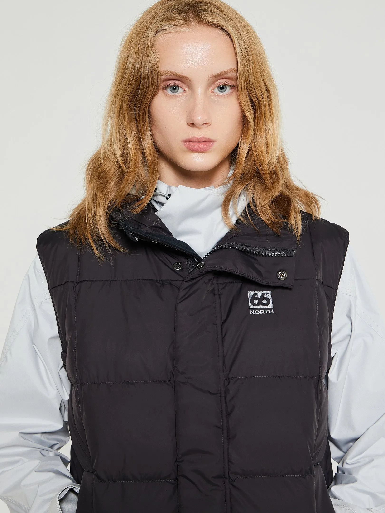 Dyngja Down Vest in Obsidian