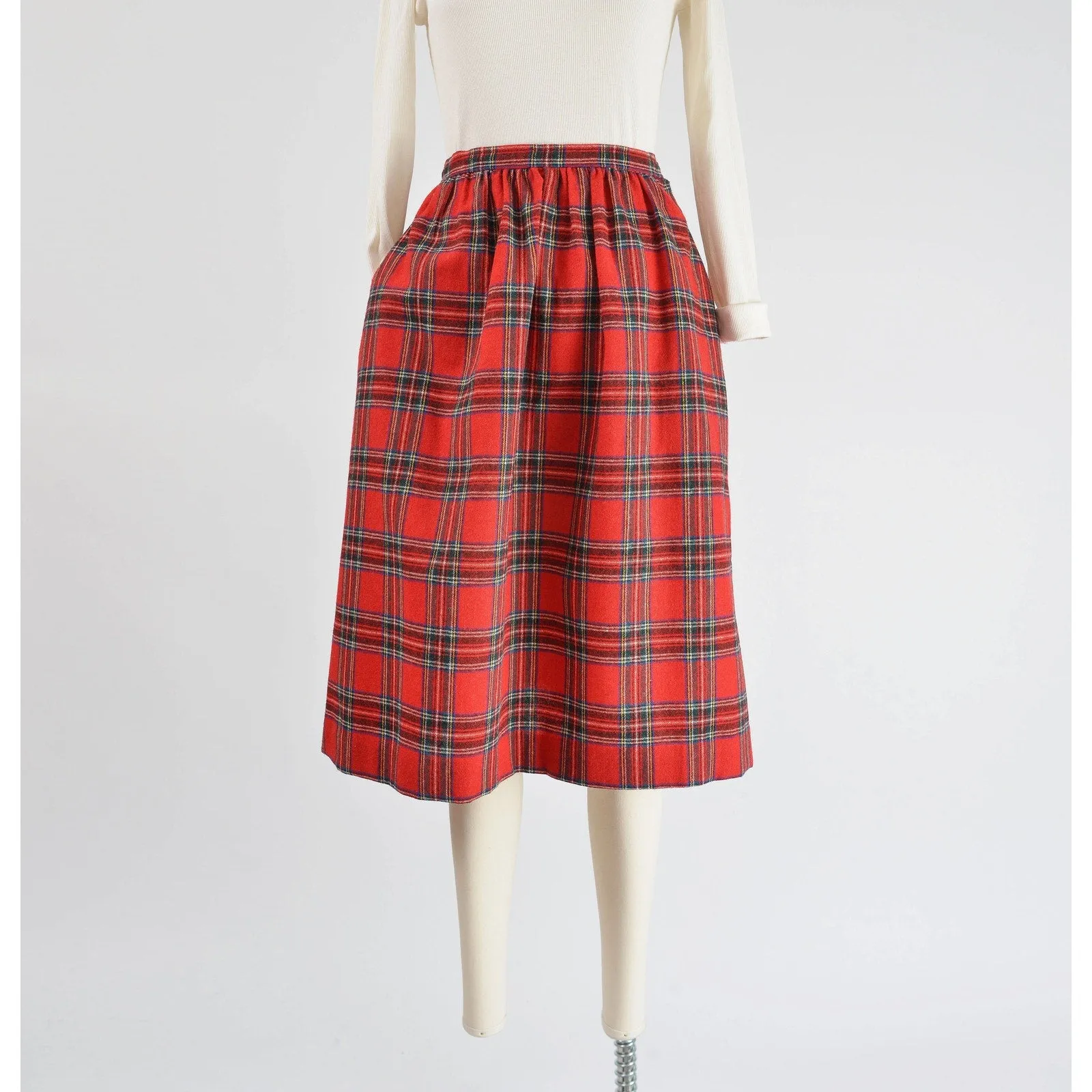 Vintage 70s Red Tartan Plaid Wool Blend Preppy Full Midi Skirt with Pockets size Small